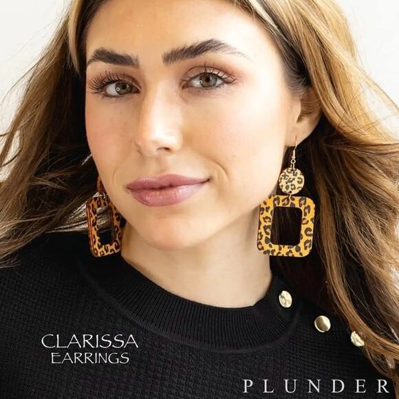 New Plunder “Clarissa” Wooden Cheetah Print Earrings (3.25”) - Picture 1 of 4